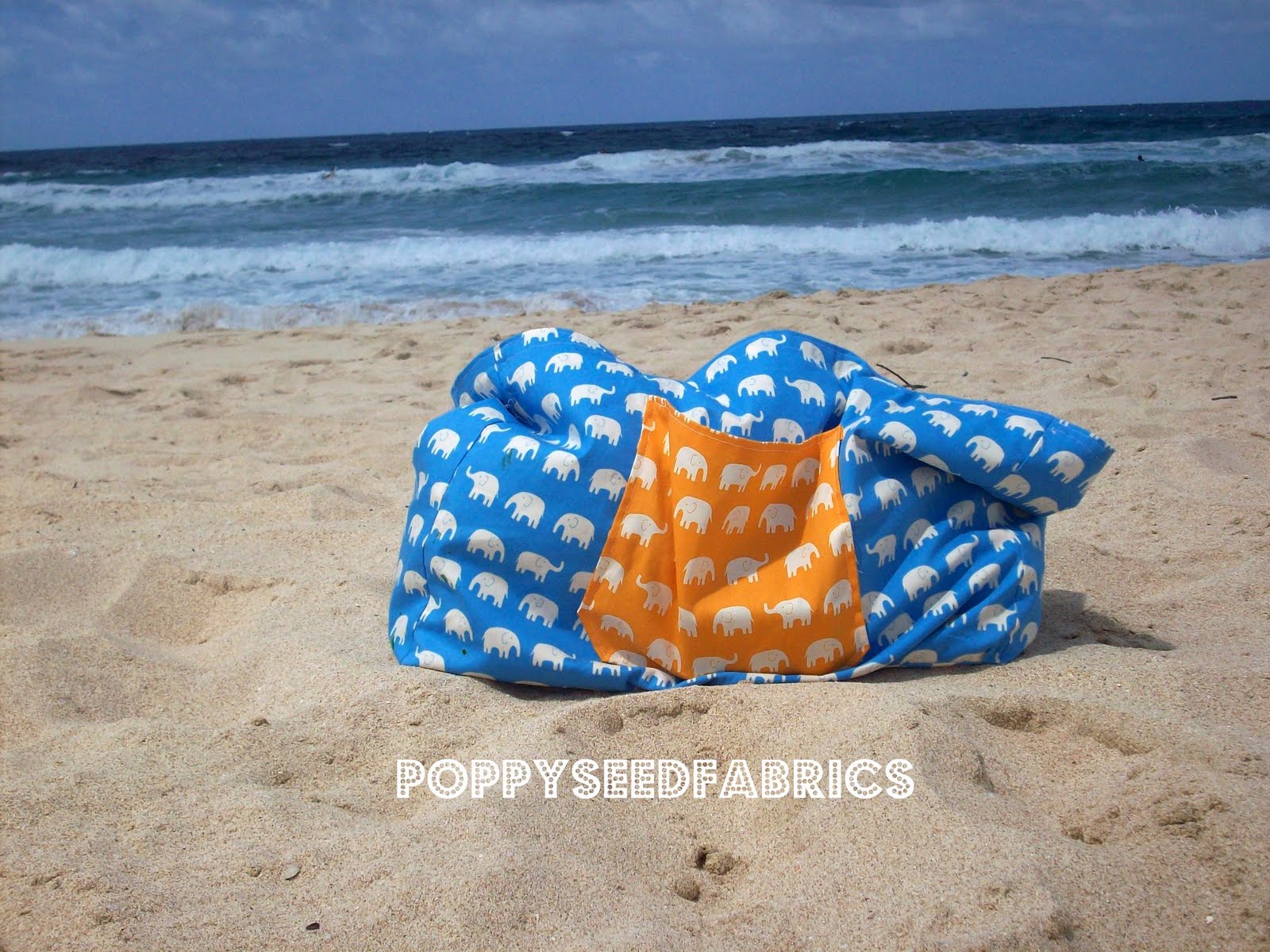 Weekend beach bag