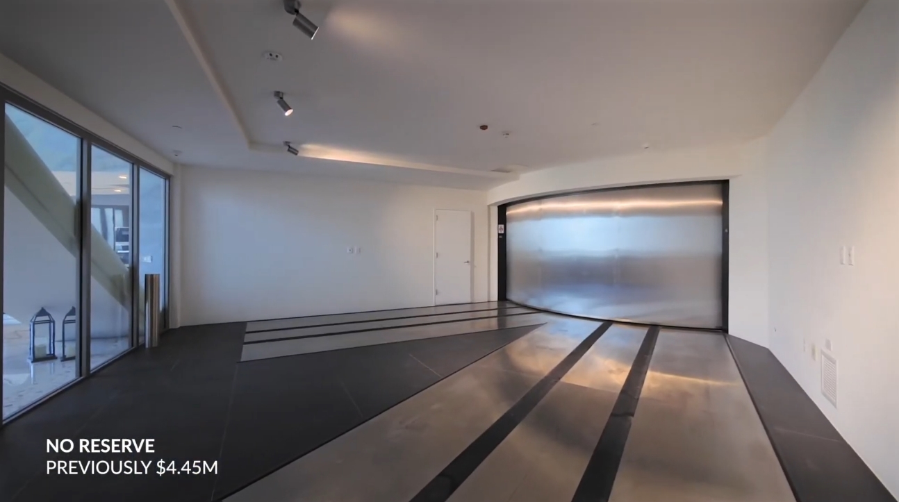 High-End Home Interior Design Tour vs. 211 Town Line Road Barrie, ON - Sotheby's International Realty Canada