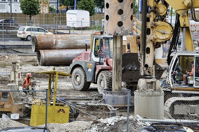 Baustelle Hauptbahnhof, Bohrungen für 50 Meter tiefe Betonfundamente, Europaplatz 1, 10551 Berlin, 15.06.2013