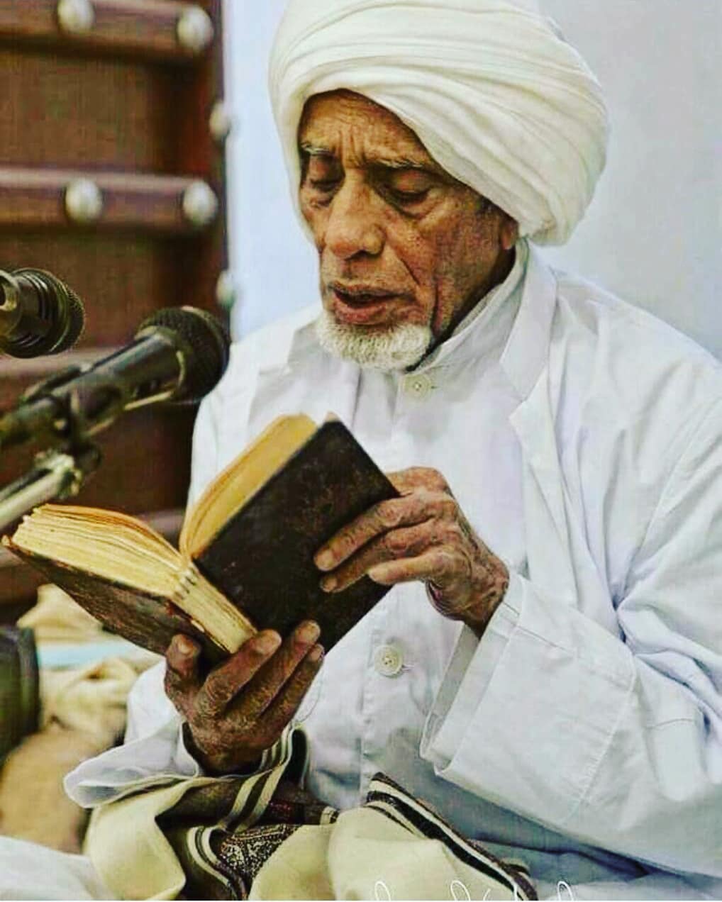 Habib syech. Телефон абдуллы. Кавсадзе, кахи давидович. Телефон абдуллы. Кахи кавсадзе белое солнце пустыни.