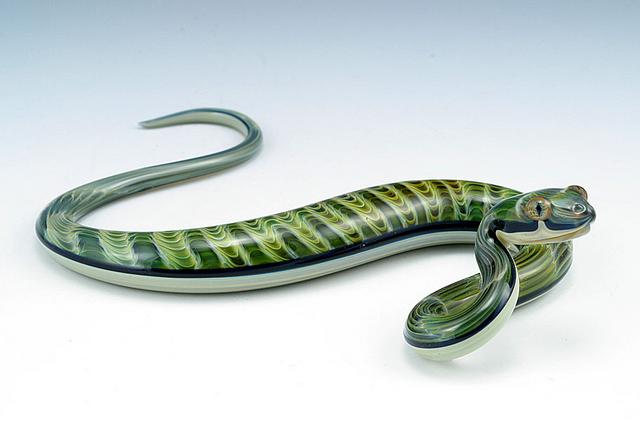 06-Green-Rippleback-Snake-Scott-Bisson-Glass-Sea-and-Land-Animals-www-designstack-co