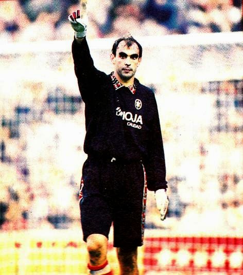 Porterazos de los 90 las mejores fotos de los mejores porteros. Andoni