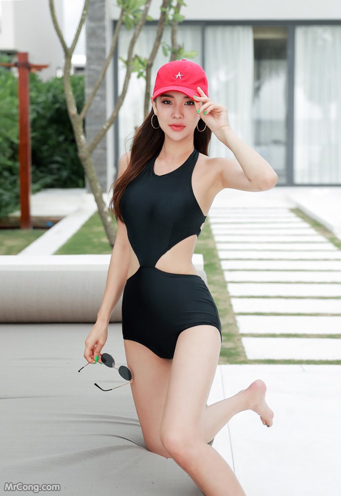 Beautiful Park Park Hyun in the beach fashion picture in June 2017 (225 photos) photo 9-3
