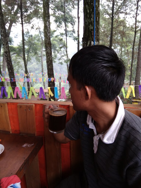 Tempat Ngopi Asyik Di Trawas Mojokerto | Mampir yuk, kerumahku