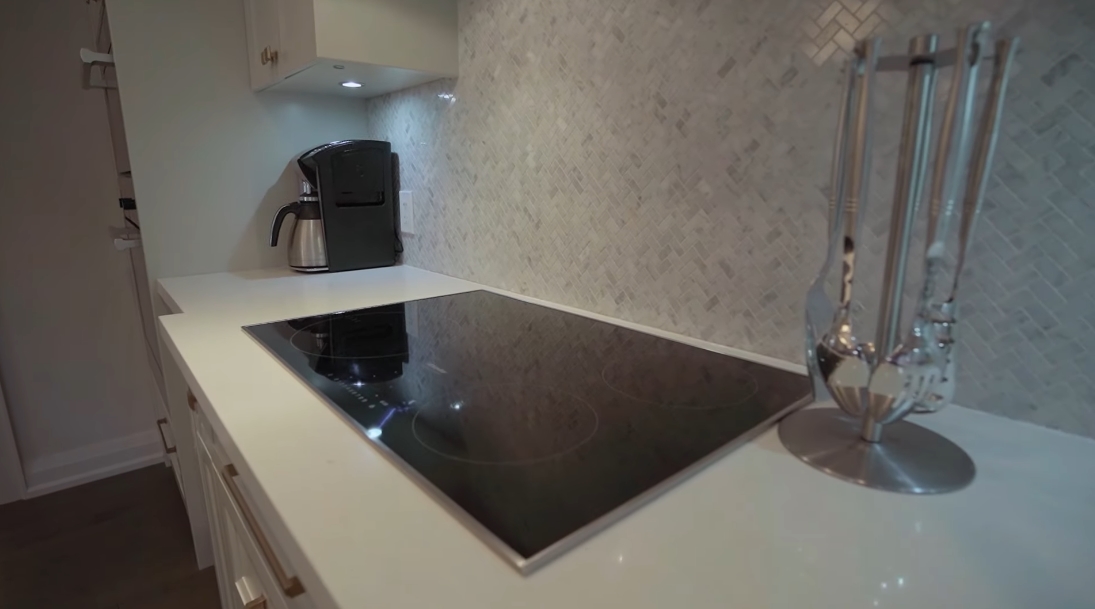 23 Photos vs. 6 Mcclinchy Ave, Toronto Interior Design Luxury Home Tour