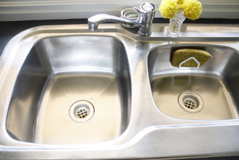 TEEK how do you clean your sink?