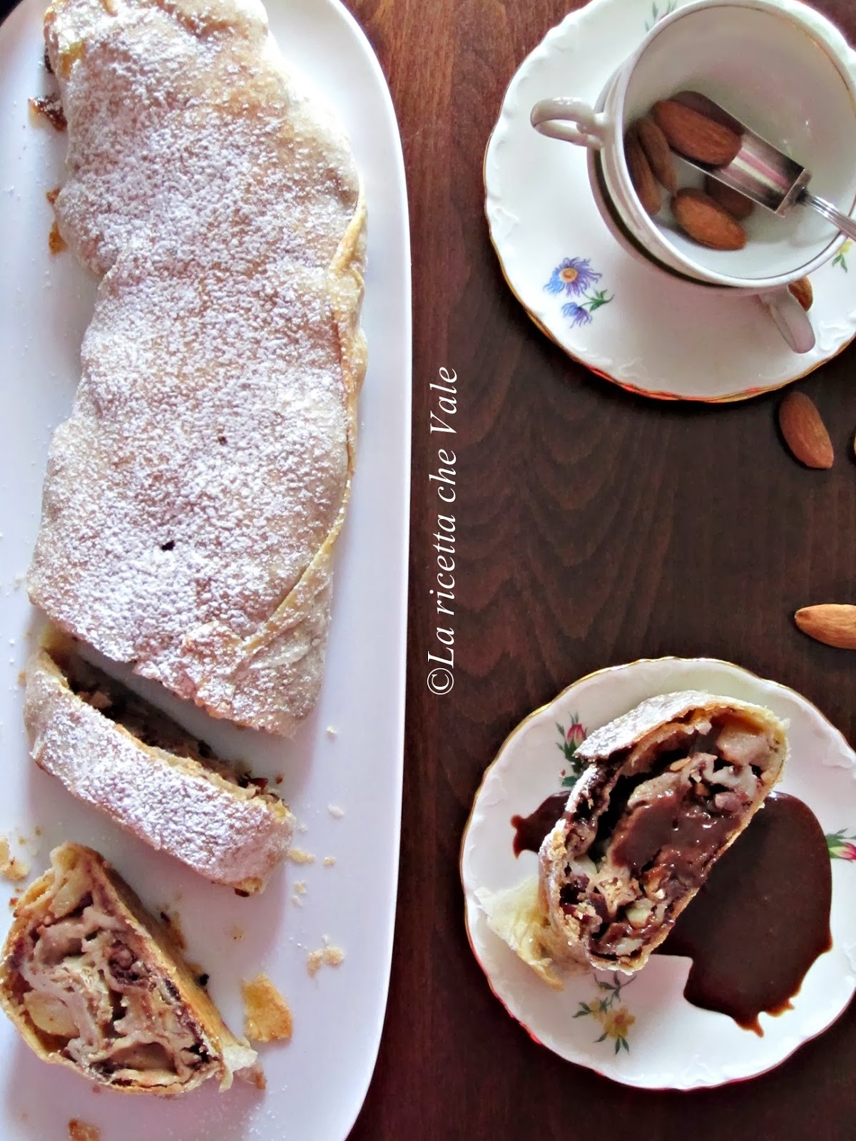 strudel di pere allo zenzero, mandorle e cioccolato fondente