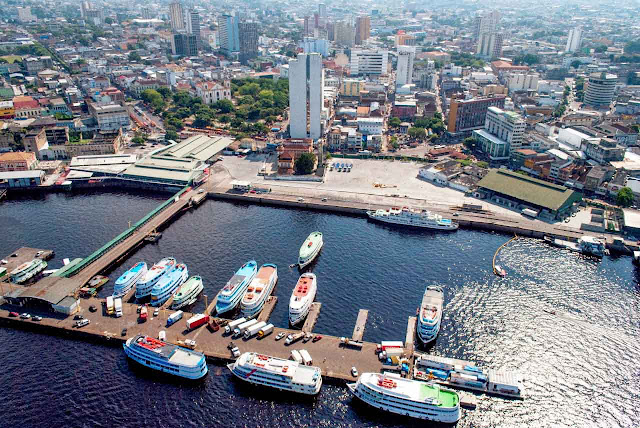 Manaus, maior porto flutuante do mundo