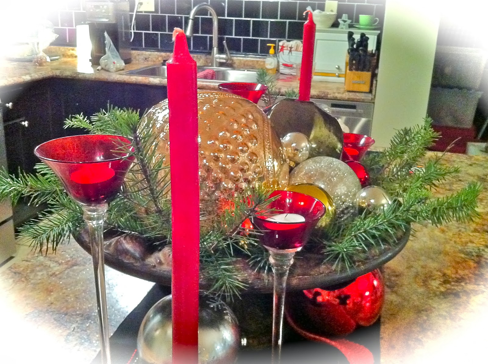 everyday donna: Kitchen Island Centerpiece