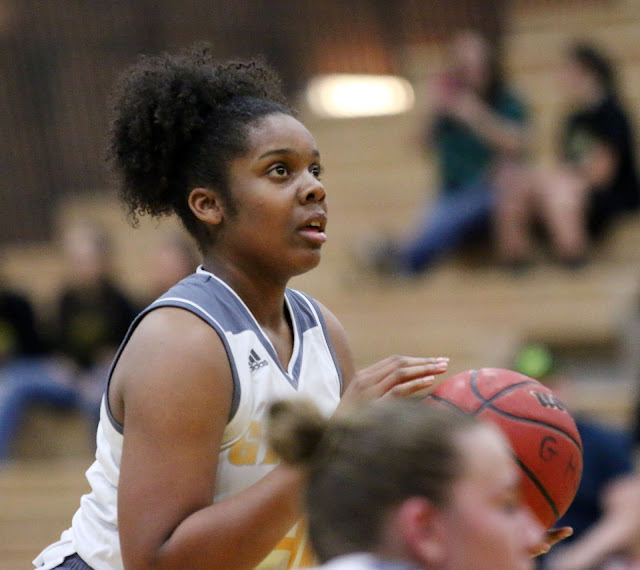 Shayla Huskey 40
