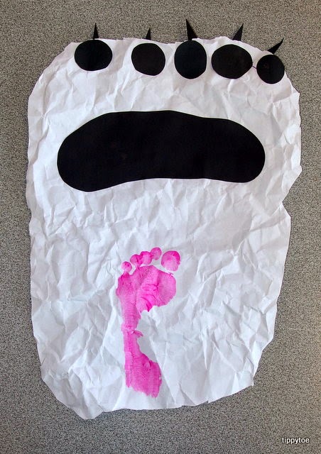 Tippytoe Crafts: Polar Animal Crafts