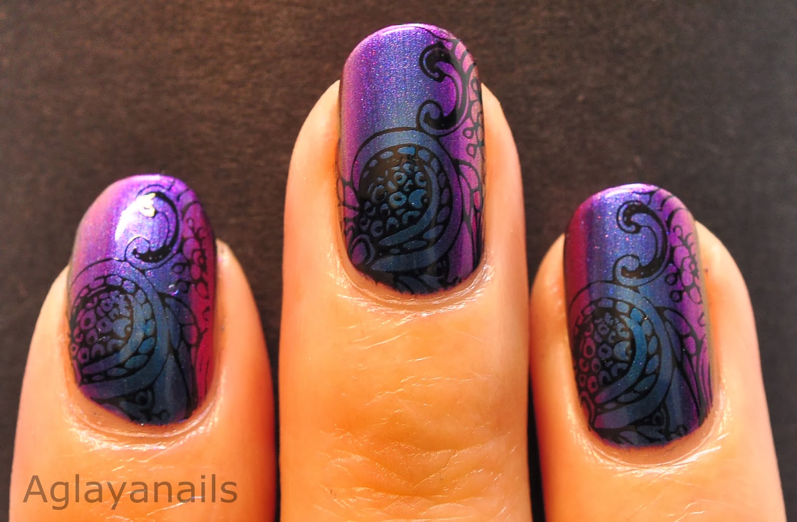 Aglayanails Birefringence