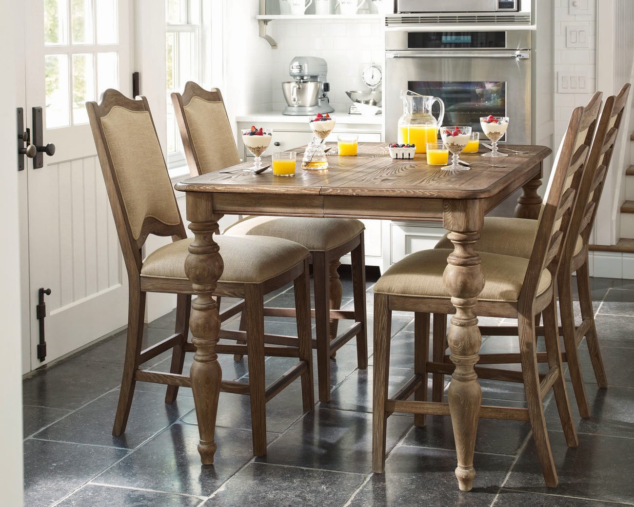 Simple And Minimalist Square Dining Room Table Ideas