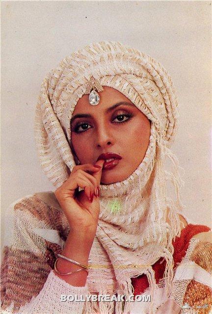 Rekha with Headgear - (8) - Rekha Hot Pics - 1980's 1970's Rekha Photo Gallery