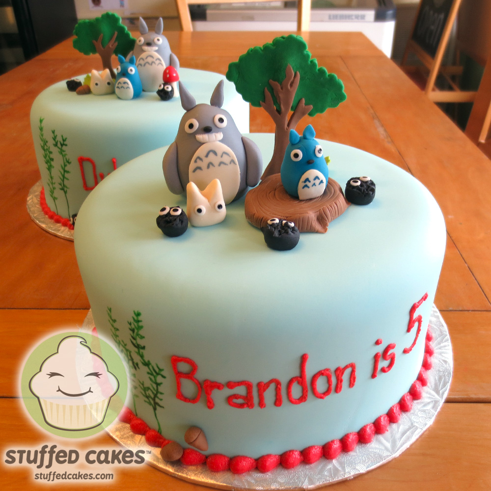 Make Totoro Cakes Make Totoro Cakes