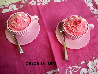 Cupcakes De Vainilla En Tacitas De Silicona
