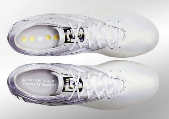 botas adidas Leo Messi platino conmemorativas por su quinto Balón de Oro