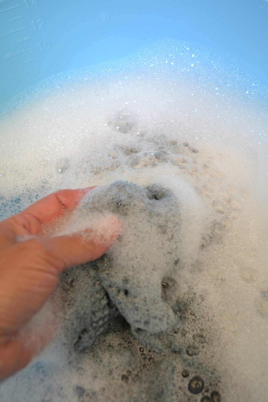 Susan B. Anderson Washing Your Wool and Blocking