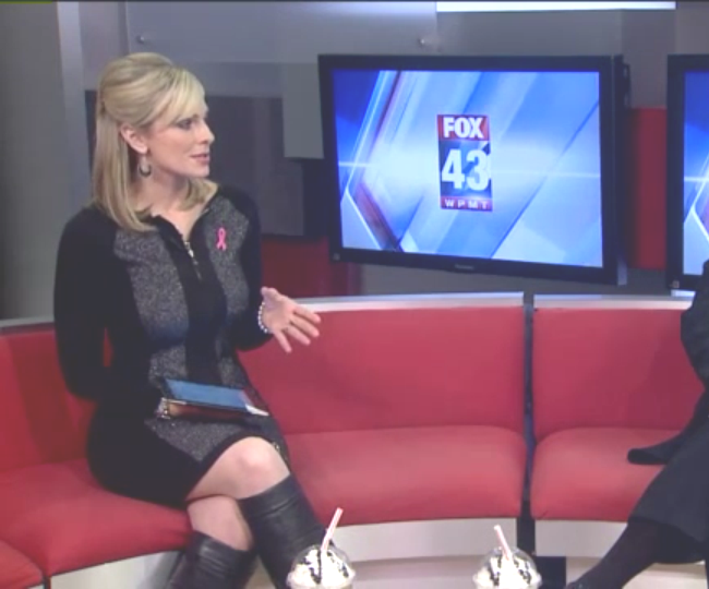 THE APPRECIATION OF BOOTED NEWS WOMEN BLOG Amy Lutz Is Wearing Some