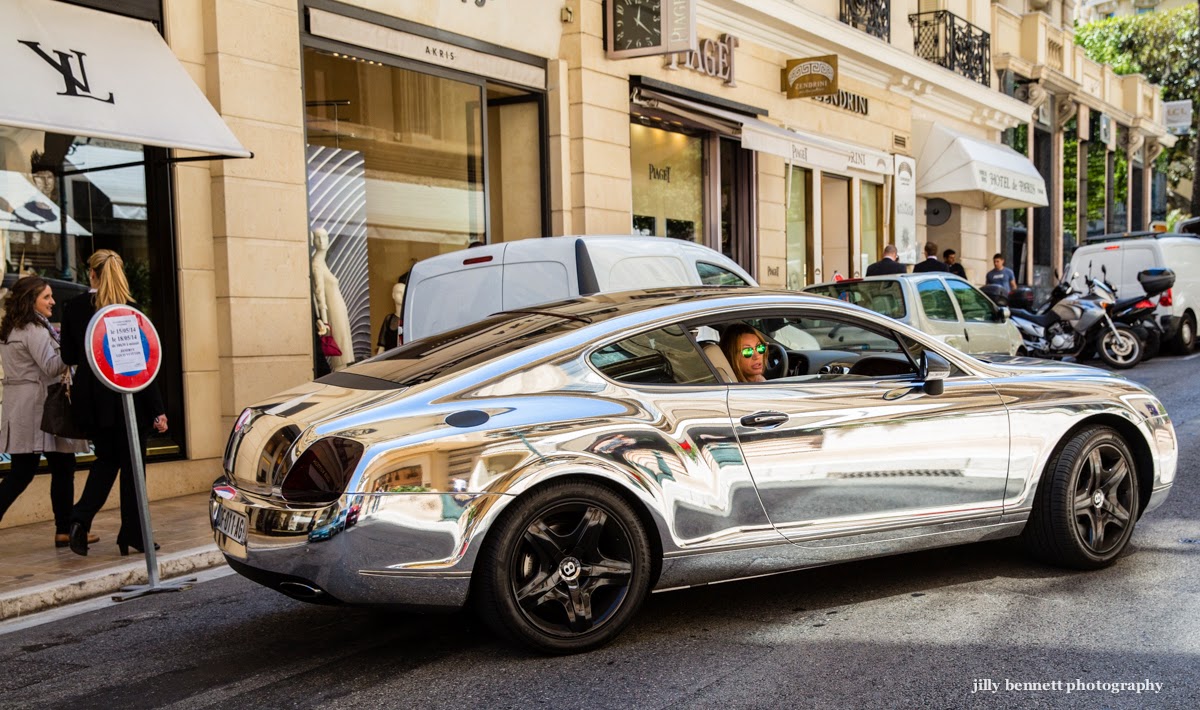 Kemiker kant Belyse Monte Carlo Weekly Photo: Bentley Bling!