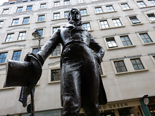 Statue of Beau Brummell, Jermyn Street, London