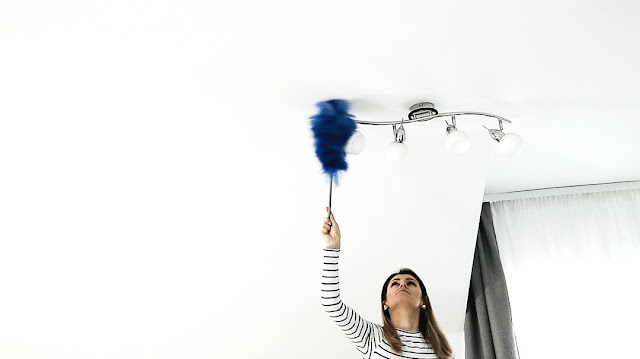 dusting lighting fixtures cleaning tips
