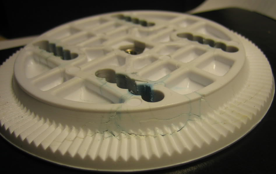 EASTERN BOARDER WORCESTER NEVER Use Loctite on your Snowboard!