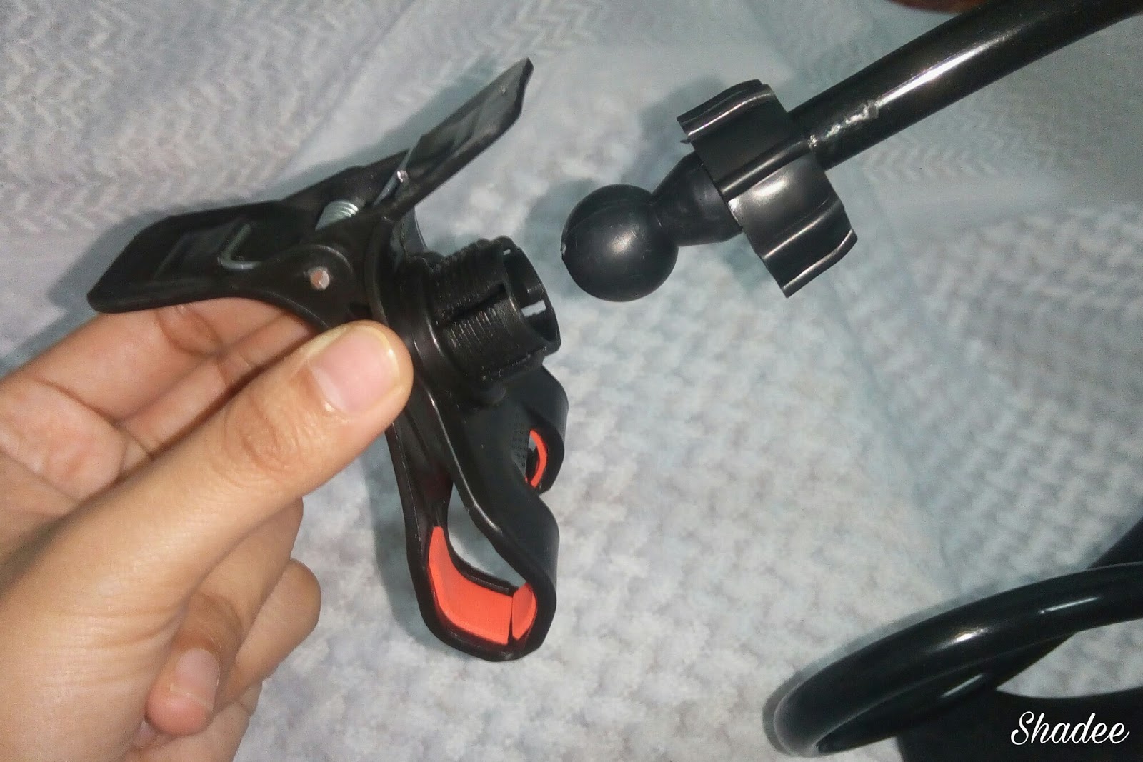 360 Rotating Flexible Long Arm Cell Phone Holder Review Shad