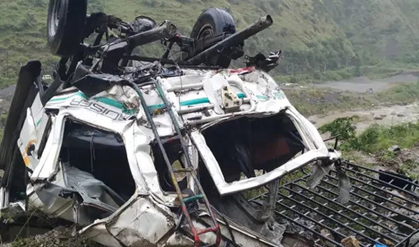 News, National, Accident, Death, Injured, Hospital, 13 Dead After Vehicle Swerves Off Road In Himachal Pradesh's Shimla