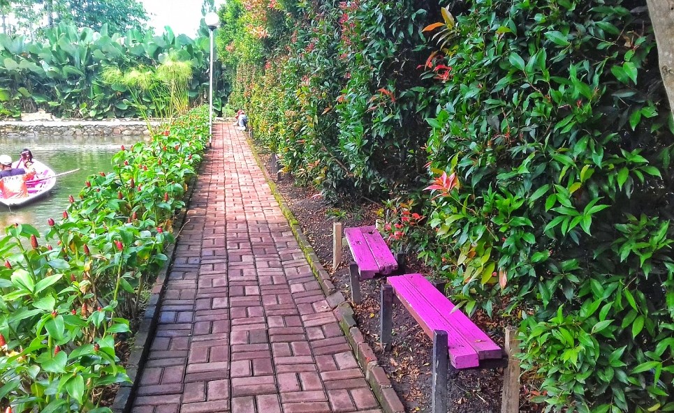 Panduan Liburan Ke Wisata Kampung Tulip Pasir Pogor Ciwastra Panduan Liburan Ke Wisata Kampung Tulip Pasir Pogor Ciwastra