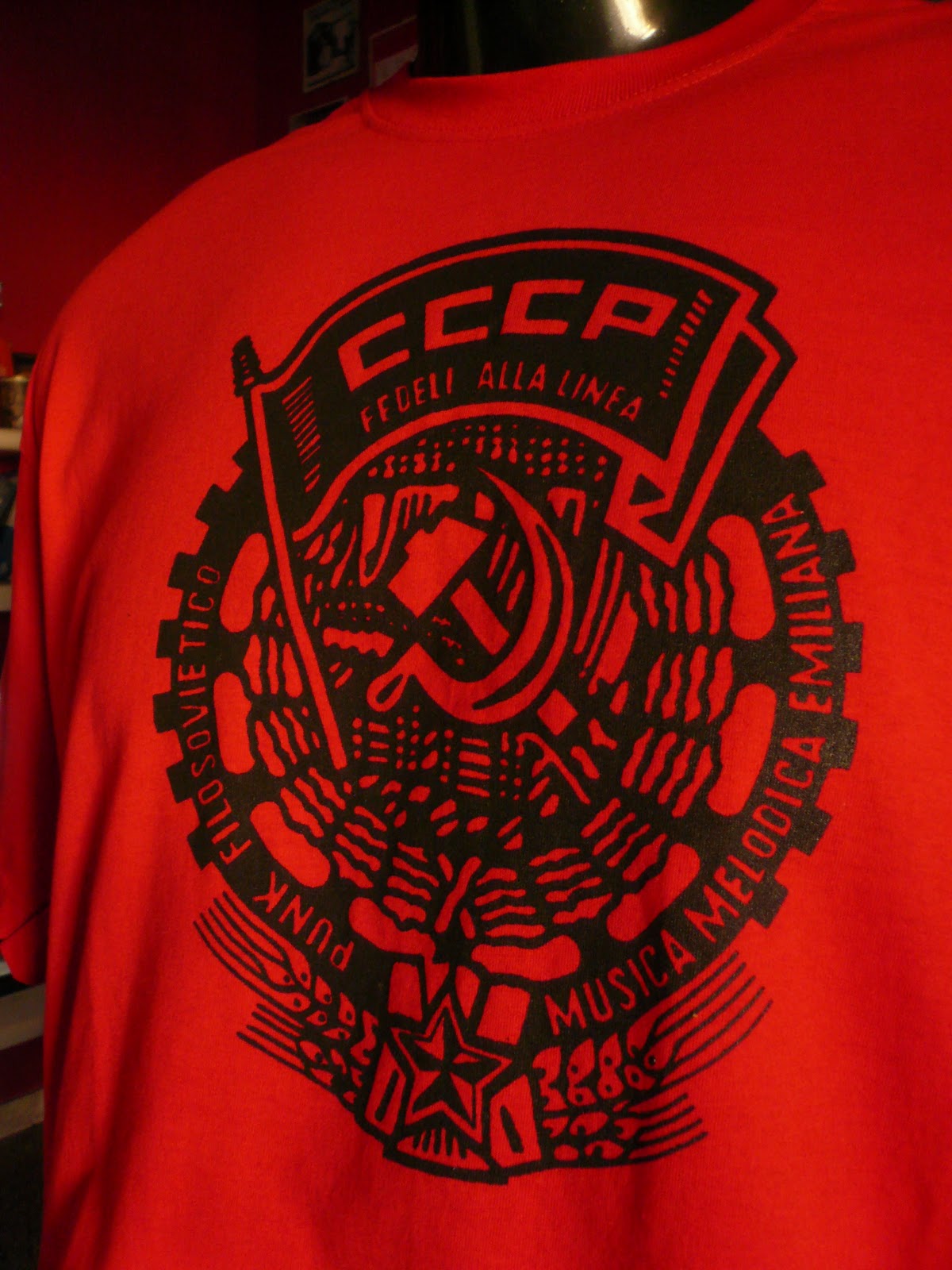 nanabnoam-t-shirts-bags-on-mono-musicalacoque