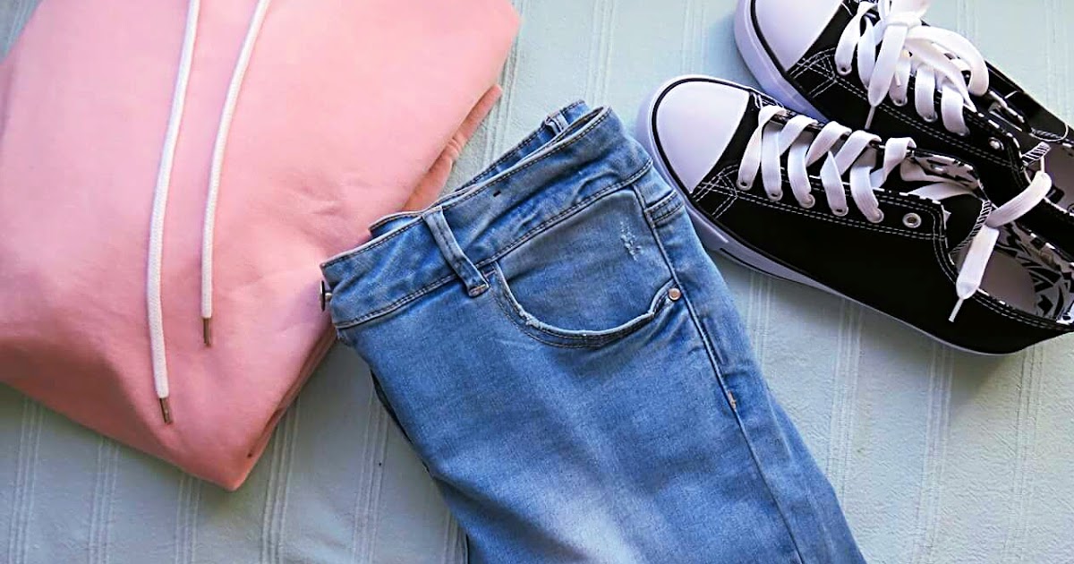 Baby Pink Hoodie, Ripped Jeans & Trainers Lazy Day OOTD ♡ Samantha Louise