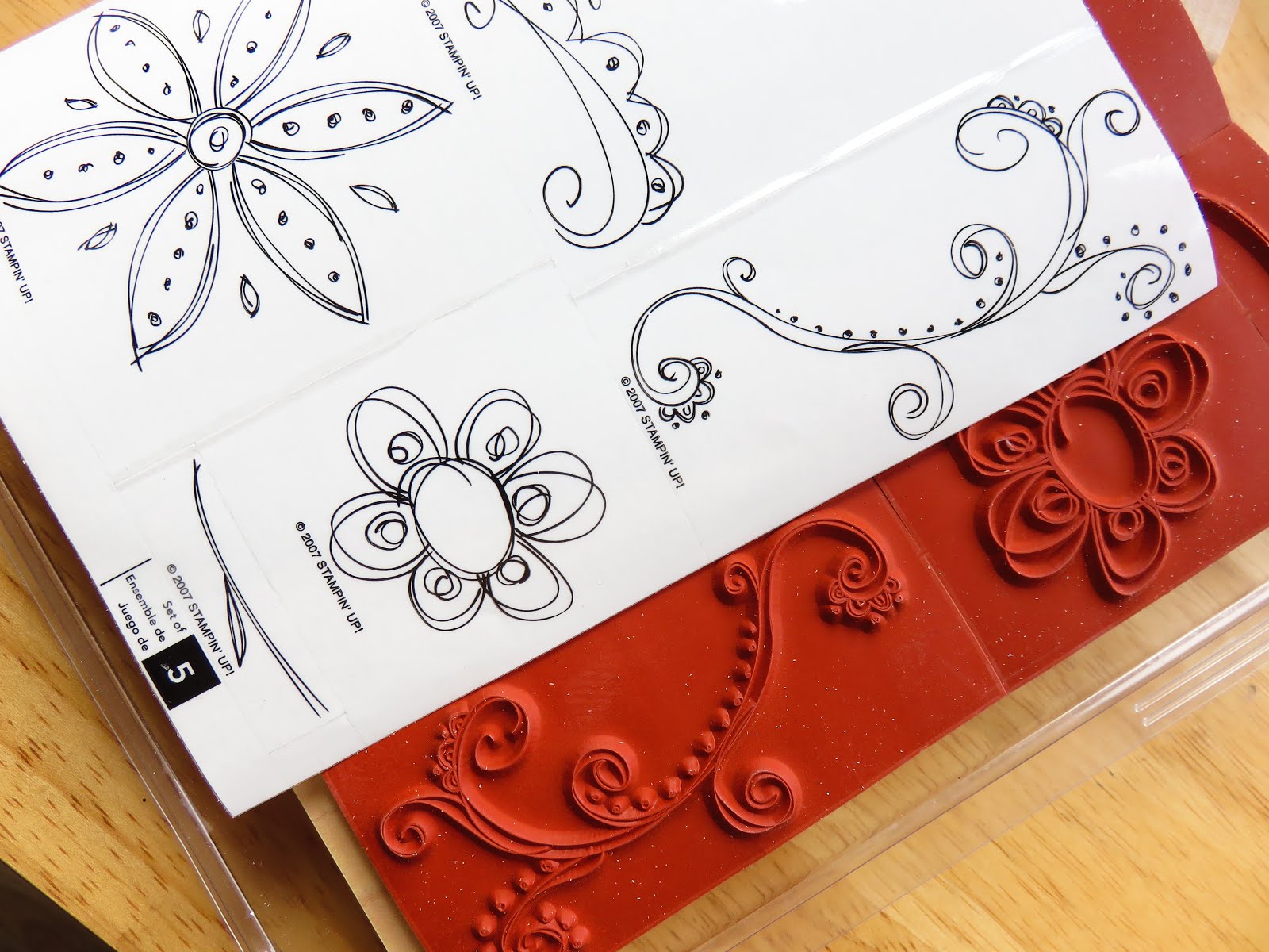 "Hi" Notes Converting Wood Mounted Rubber Stamps to Cling Mountings
