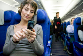 Kenapa Kita Harus Mematikan Semua Peralatan Elektronika Saat Penerbangan?