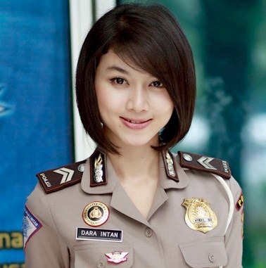 Model Rambut Bob Polwan Cantik