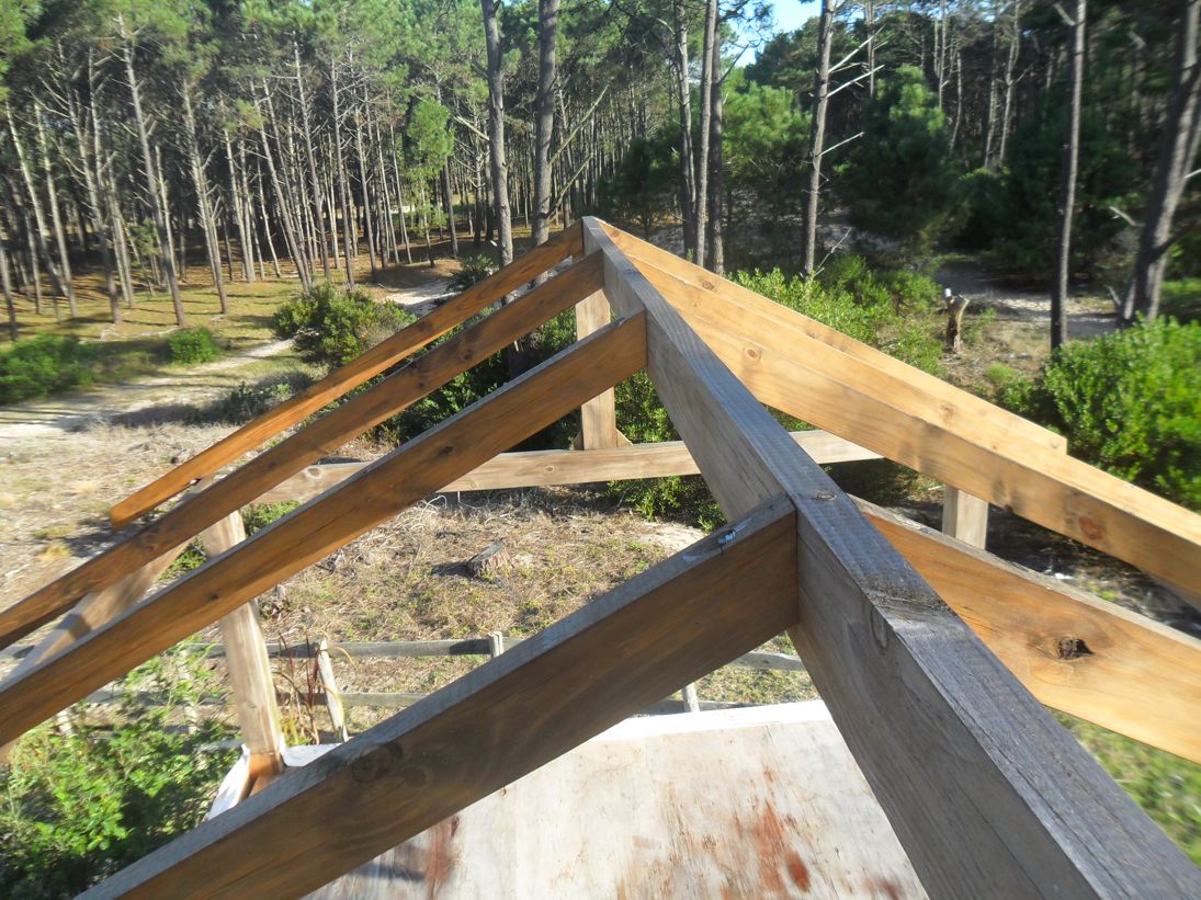 Construcción de un taller con entramado de madera