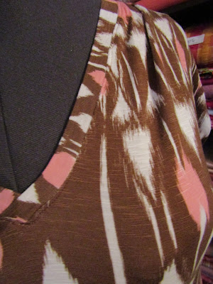 Brown Pink Jersey Knit Cap Sleeve Shirt www.sewplus.blogspot.com