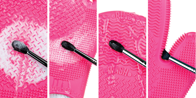 Sigma Spa Brush Cleaning Glove Review