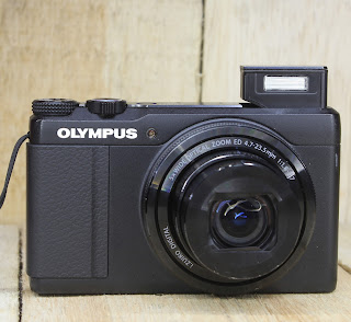 Kamera Olympus XZ-10 TouchScreen