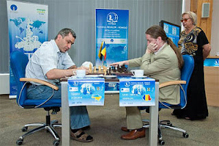 Echecs en Roumanie : Vassily Ivanchuk (2776) 1/2 Liviu-Dieter Nisipeanu (2662) ronde 8 © ChessBase