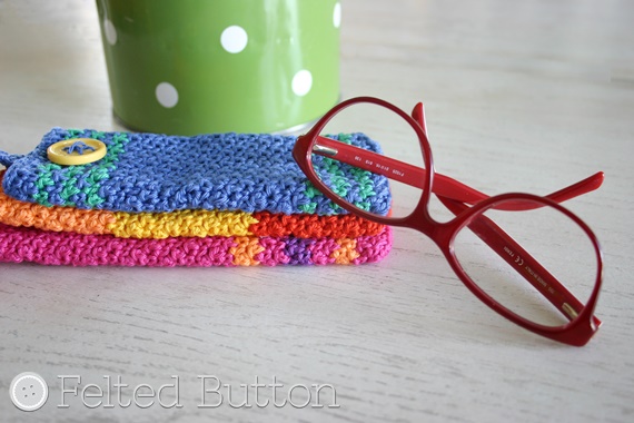 Eyewear Case Free Crochet Pattern by Susan Carlson of Felted Button