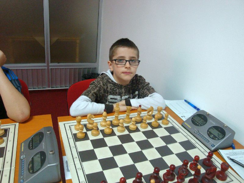 Chess player fred_s (Fred Smith from Netherlands) - GameKnot