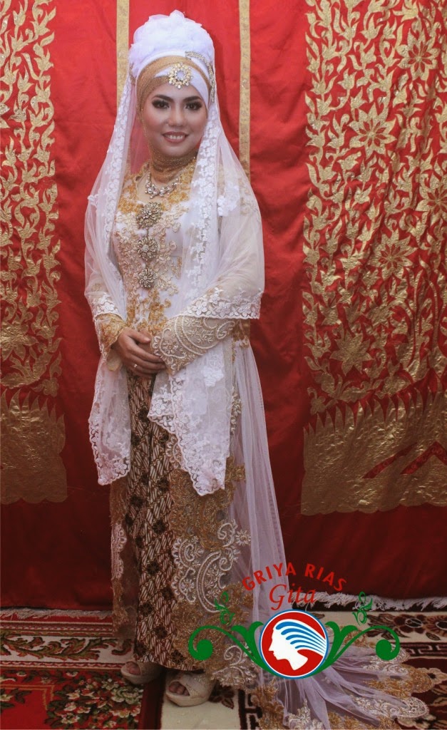 Juli 2014  GITA SALON