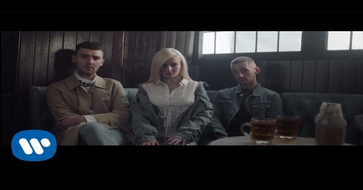 Lirik Lagu Cry Baby Terjemahan Arsia Lirik