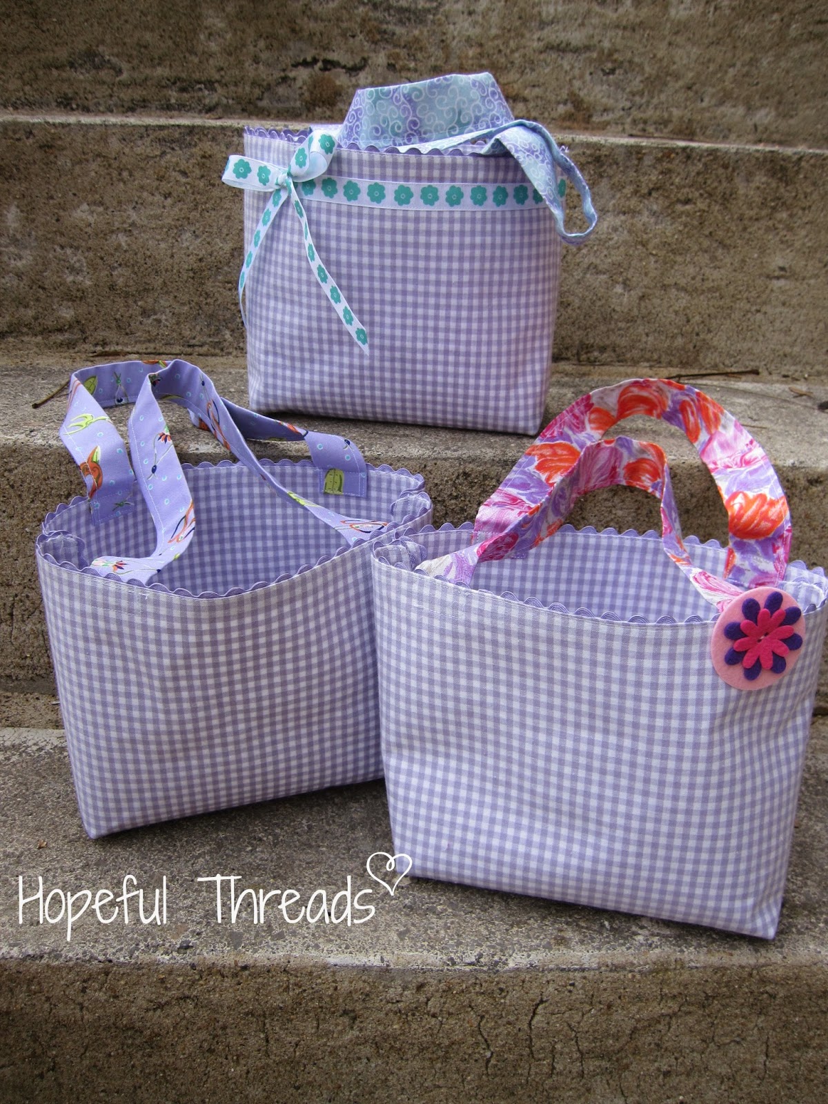 Hopeful Threads Petite Placemat Tote Tutorial