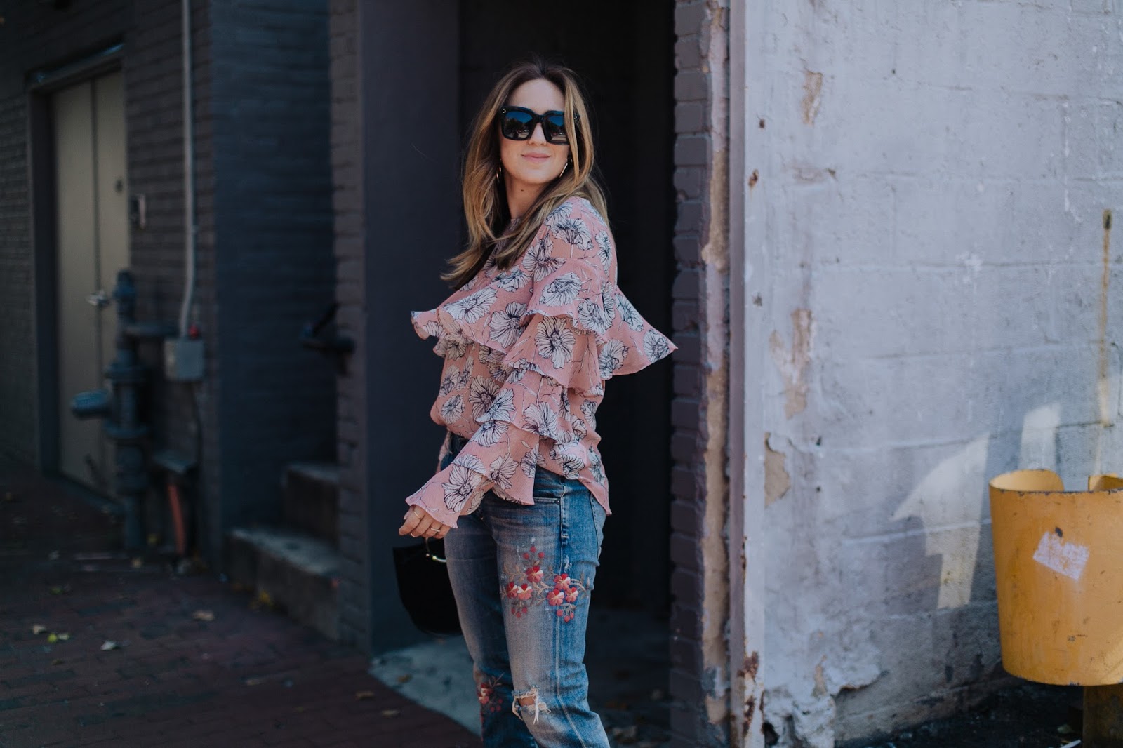 decorated denim, denim styles, denim trends, embroidered denim, patchwork denim, south moon under, denim, blogger, style, outfit, inspiration, citizens of humanity, a gold e, jeans, floral, future glory bag