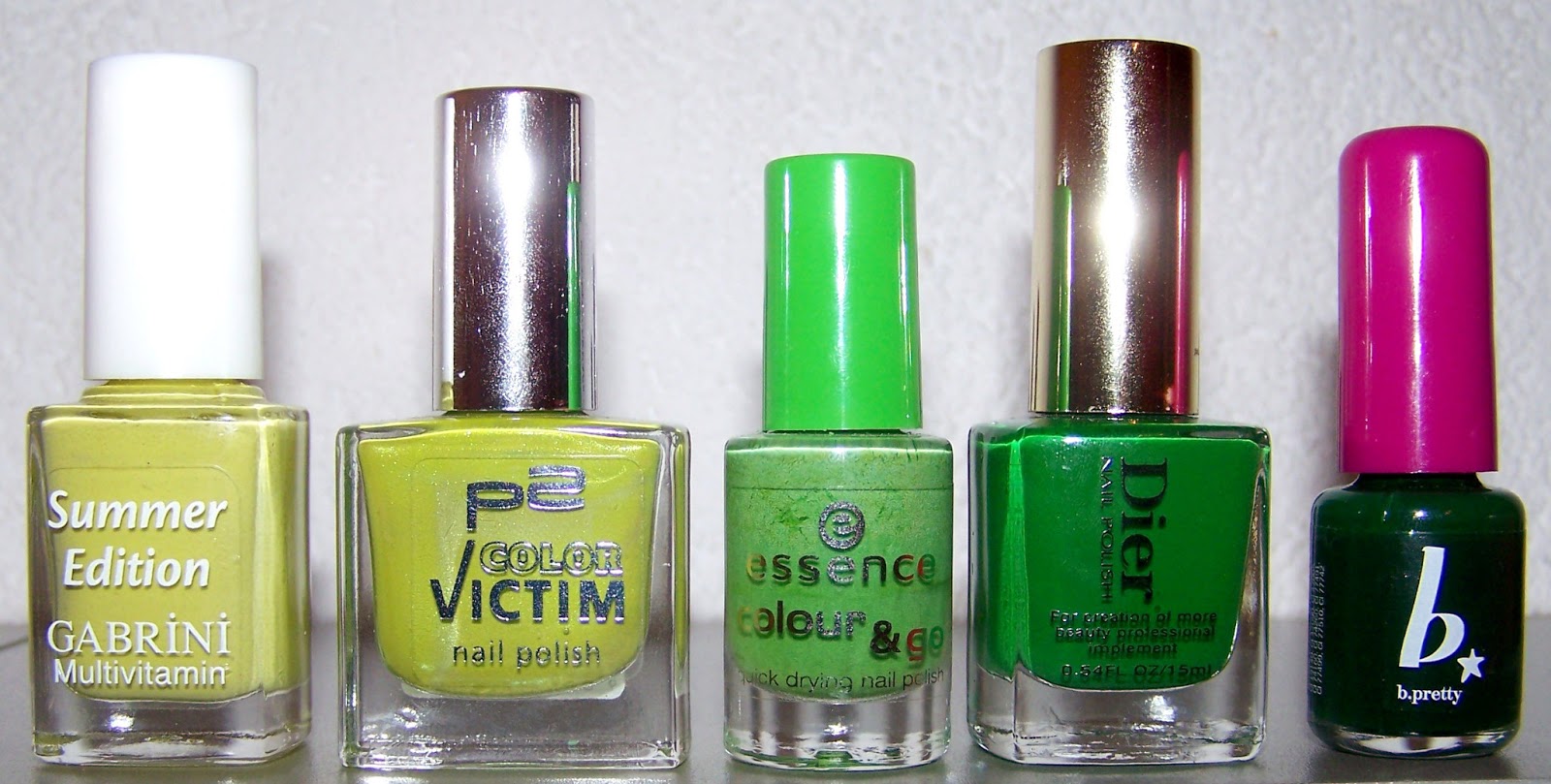 3. Green Ombre Nail Design - wide 2
