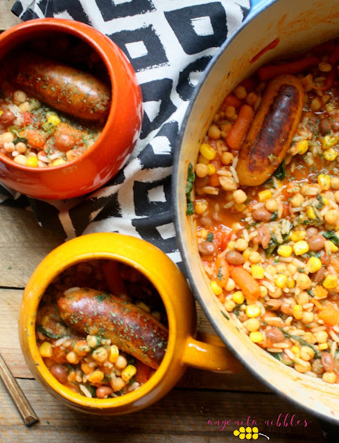 This 20 minute, one-pot Moroccan stew is packed with veggies but the star is the gluten free MOR sausages spiced with harrisa paste and bursting with chickpeas, red peppers and delicious pork!