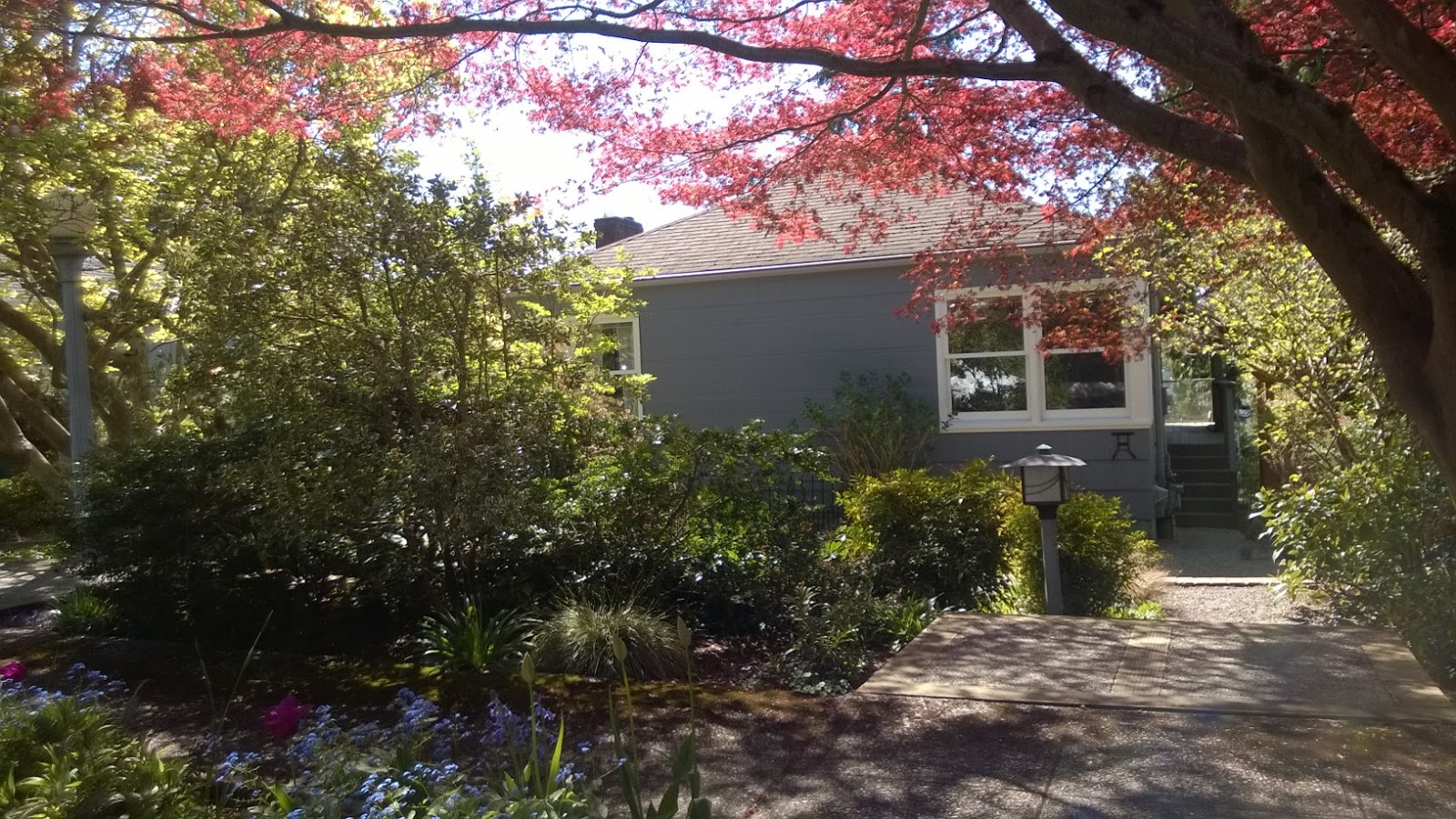 1946 Home in Hawthorne Hills Listed at 875,000