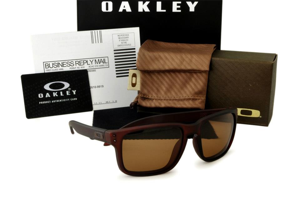 oakley holbrook box